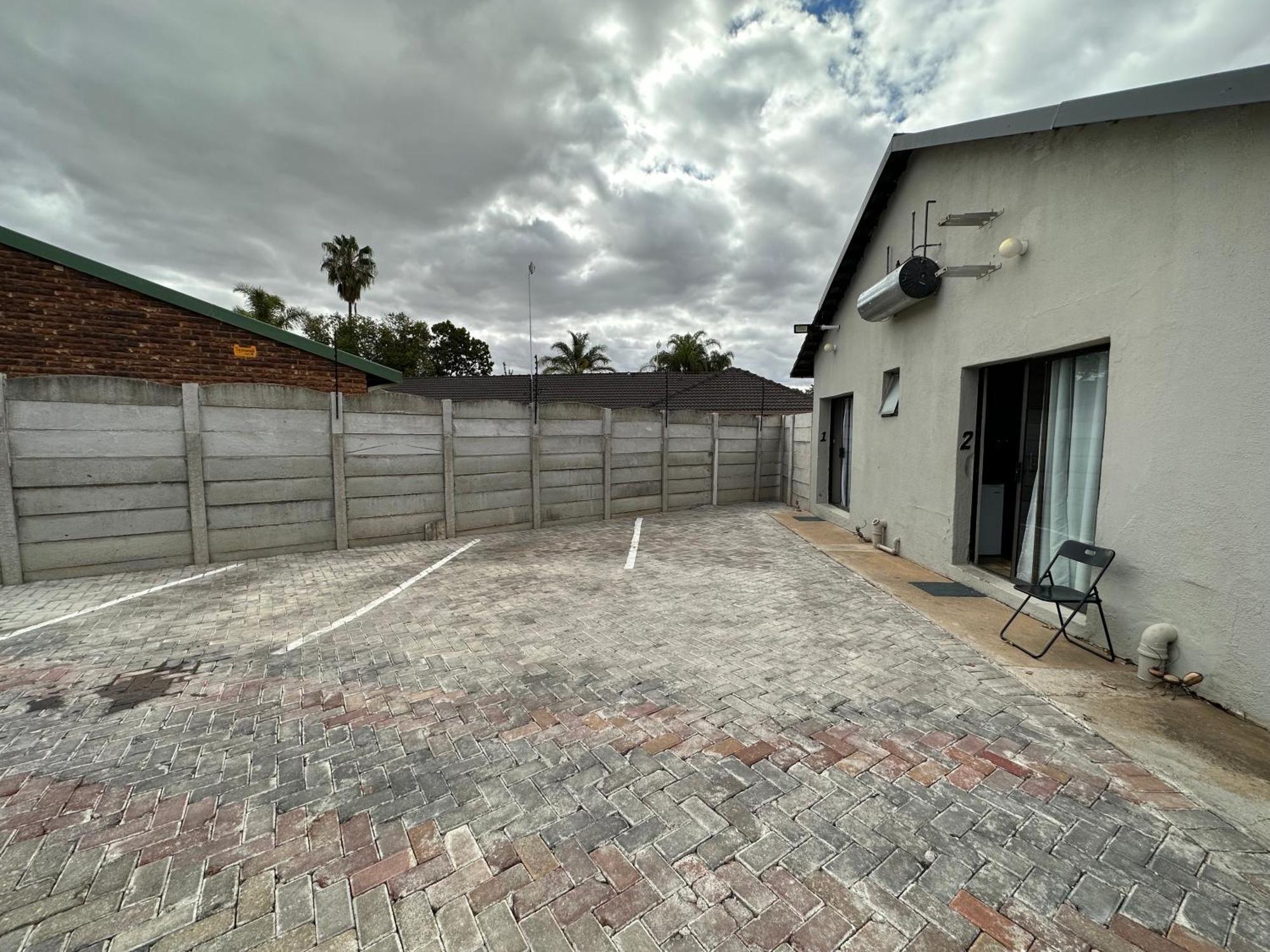 Favour Guest House Polokwane Eksteriør billede